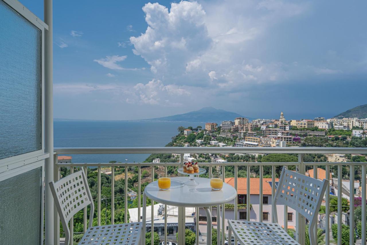Grand Hotel Moon Valley Vico Equense Extérieur photo