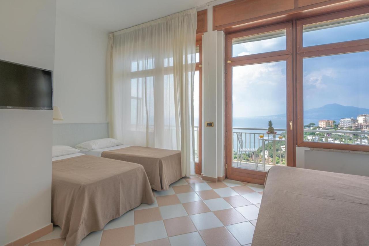 Grand Hotel Moon Valley Vico Equense Extérieur photo