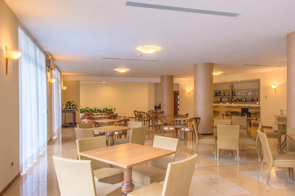 Grand Hotel Moon Valley Vico Equense Extérieur photo