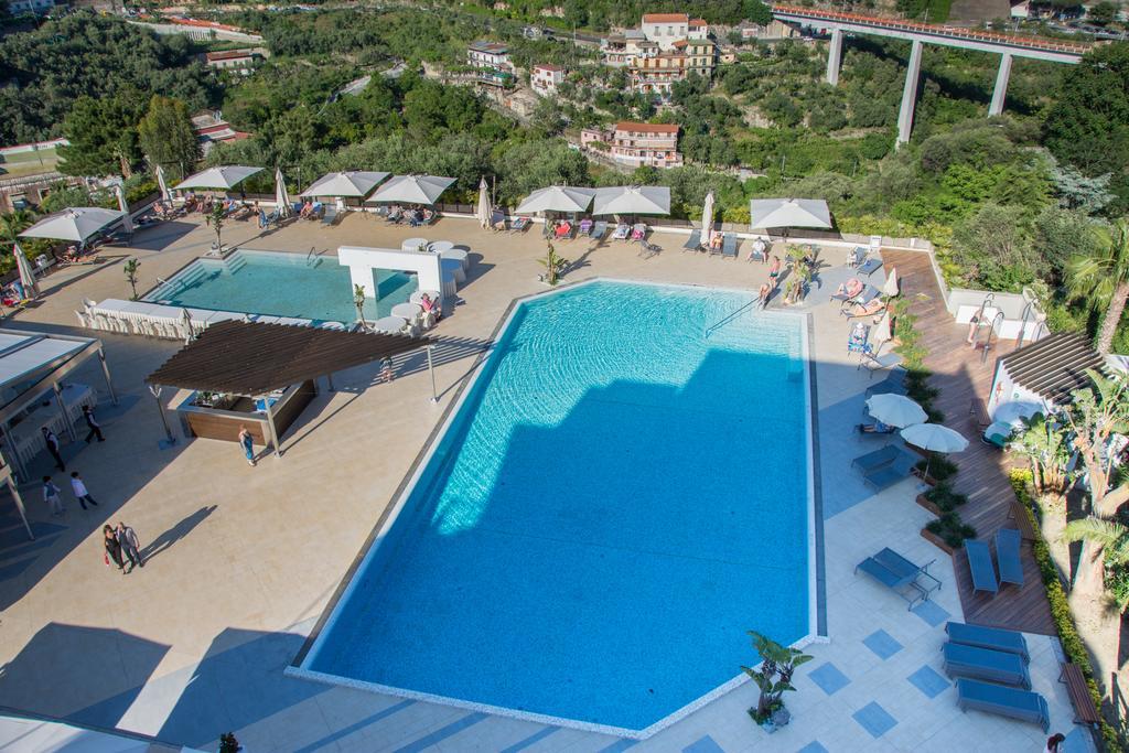 Grand Hotel Moon Valley Vico Equense Extérieur photo